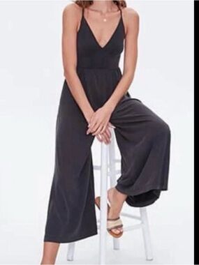 Forever 21 Sleeveless V-Neck Wide-Leg Black Jumpsuit, Size M